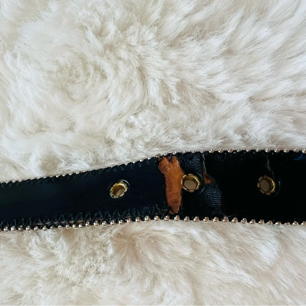 🧵 Vintage Casual Corner Woven Belt with Brass Buckle